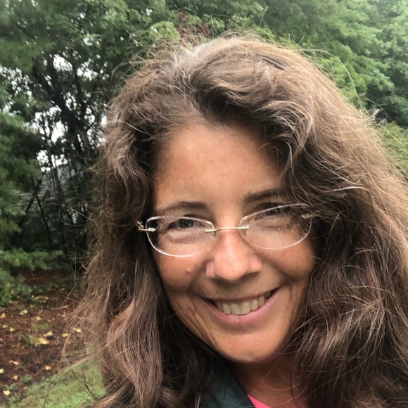 Meet your Posher, Maureen - Picture 1 of 1